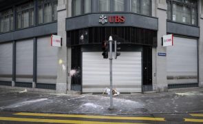 Governo suíço assina acordo com UBS para cobrir prejuízos até 9.200 ME