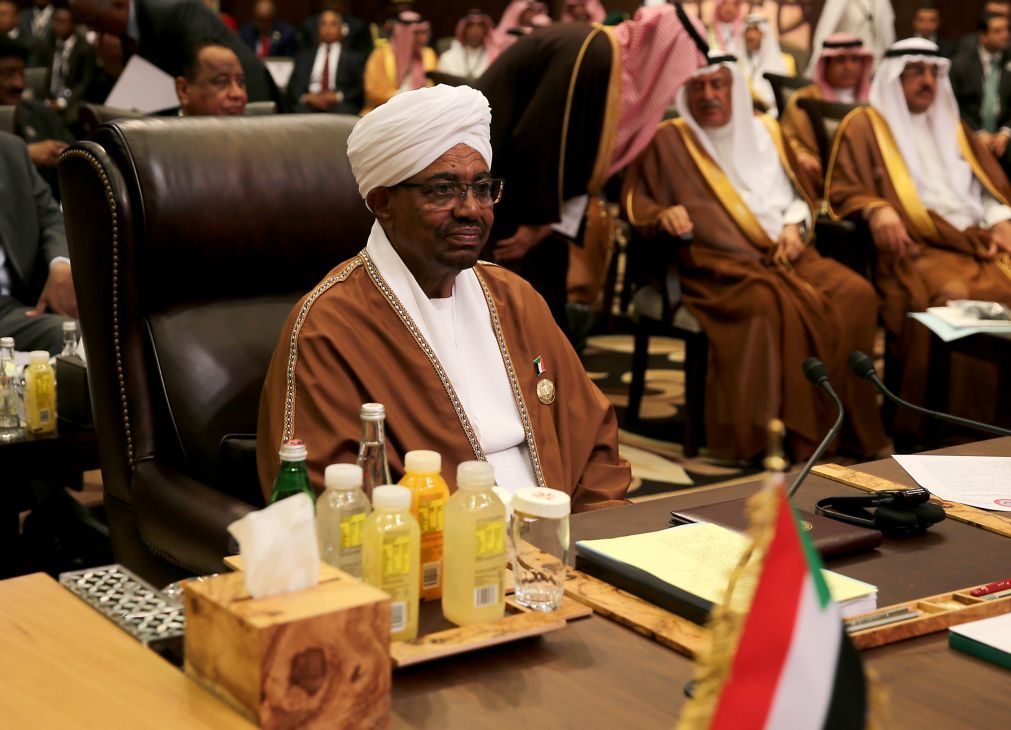 Presidente do Sudão quer encerrar campos de deslocados do Darfur