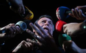 Jair Bolsonaro entra na Polícia Federal para ser ouvido pela quarta vez