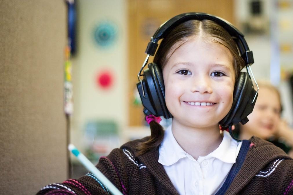 Crianças aprendem melhor Matemática quando estudam a ouvir música