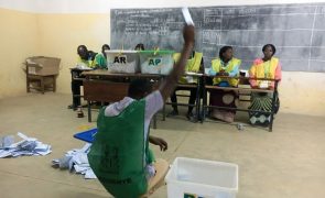 Órgão eleitoral moçambicano chumba recursos da oposição