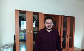 Ativista egípcio Zaki foi condenado a três anos de prisão por informação falsa