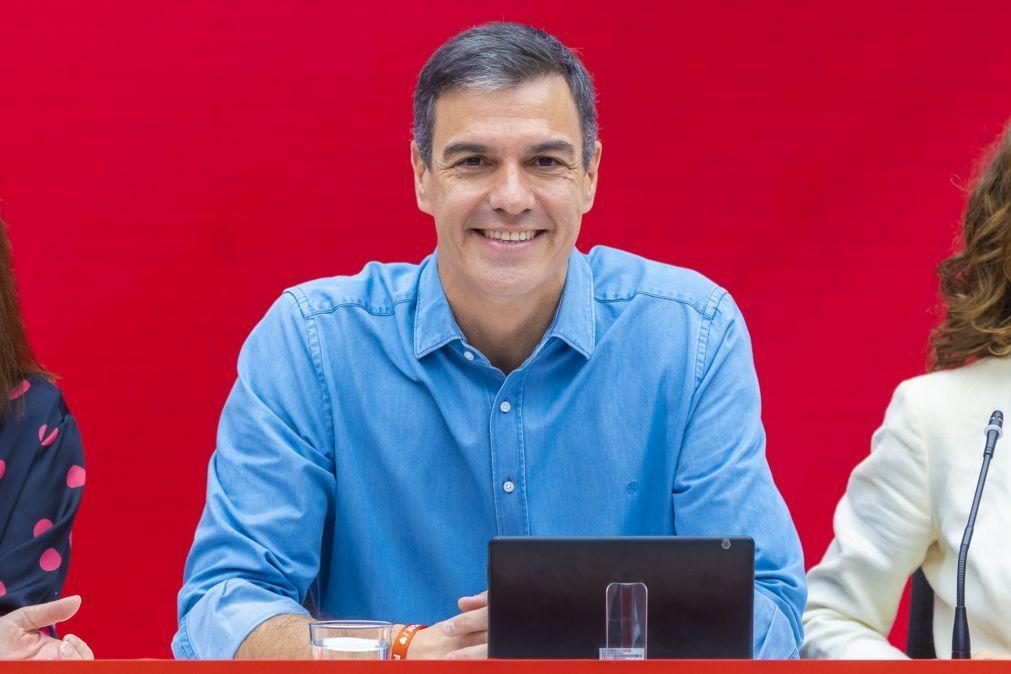Independentistas voltam a apoiar Sánchez em Espanha e apelam a Puigdemont para se juntar