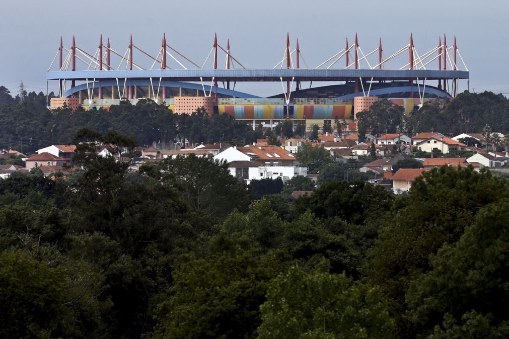 Supertaça entre Benfica e FC Porto joga-se em 9 de agosto