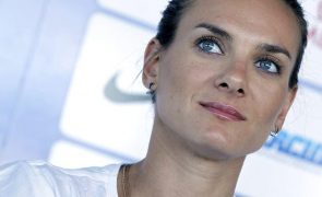 Ex-atleta russa excluída do comité central do partido de Putin