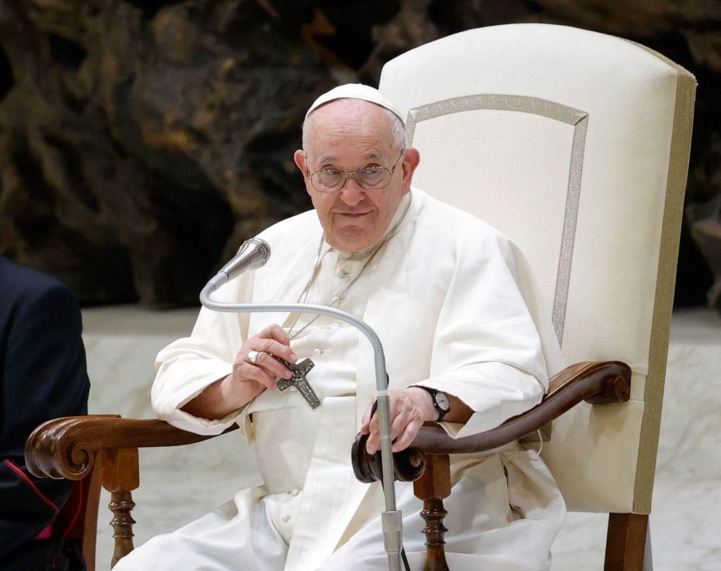 Papa Francisco diz que Portugal mostrou que é possível alternativa à guerra