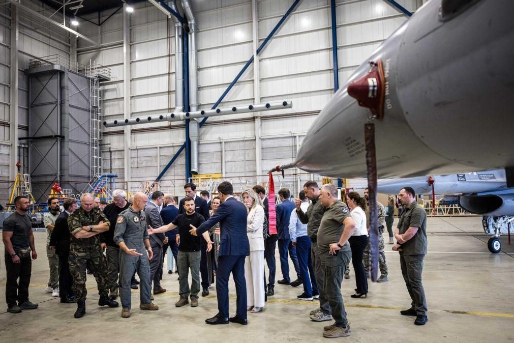 Países Baixos e Dinamarca vão entregar aviões F-16 à Ucrânia