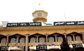 Suspensas operações no aeroporto de Aleppo, na Síria, após bombardeamento atribuído a Israel