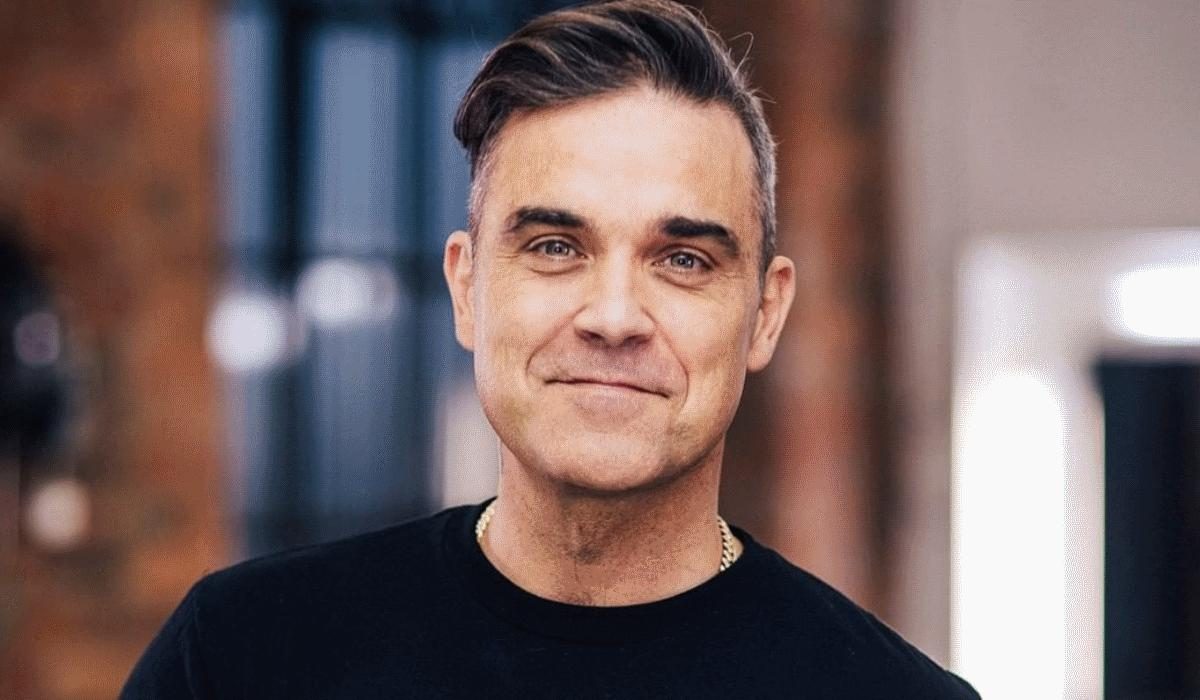 Robbie Williams - Cantor revela maior embaraço que passou em palco