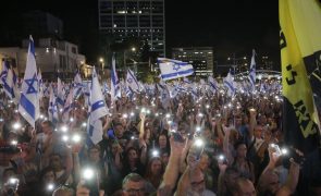 Novas manifestações em Israel contra reforma judicial promovida por Netanyahu