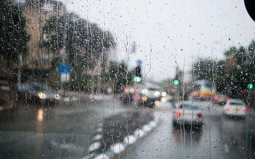 Meteorologia Temperaturas descem e chuva regressa