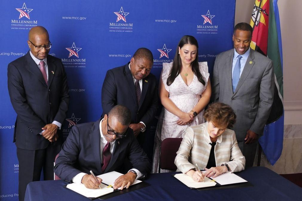Presidente de Moçambique pede apoio dos Estados Unidos para forças no terreno