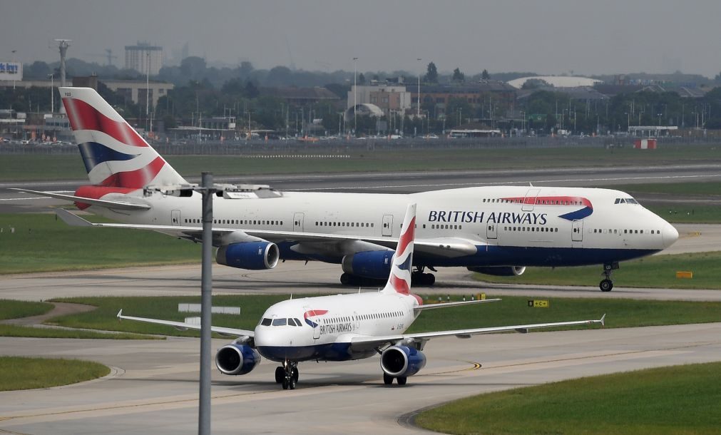 Passageiros com bilhetes mais baratos são últimos a embarcar na British Airways