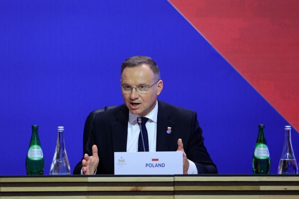 Presidente polaco alerta que abdicar do direto de veto levará à 