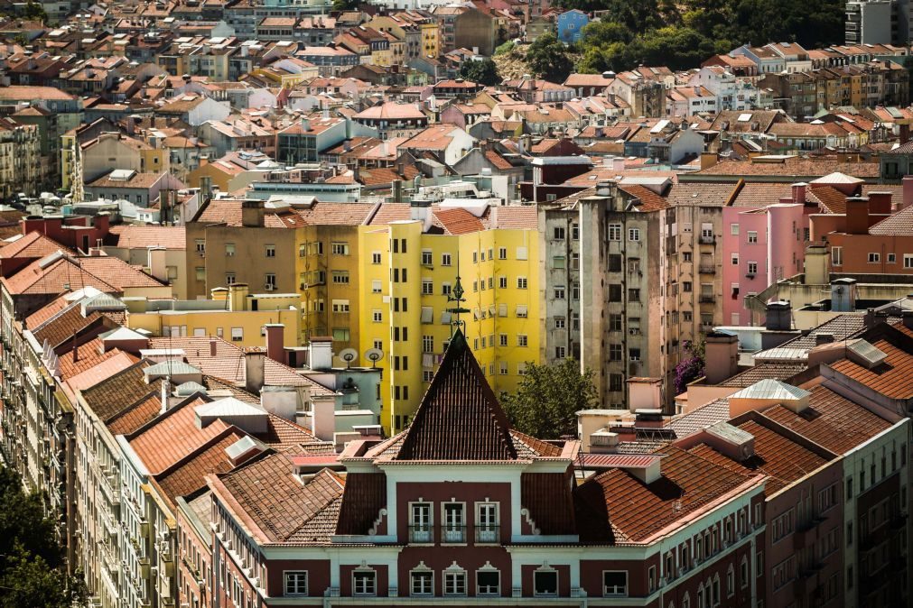 FMI alerta que preços das casas estão sobrevalorizados 20% em Portugal