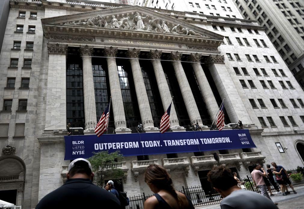 Wall Street encerra com ganhos modestos à espera da informação sobre inflação