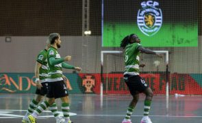 Sporting goleia Haladás e discute apuramento na 'Champions' de futsal no domingo