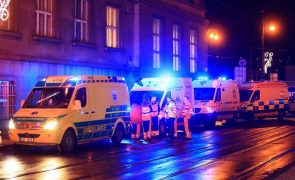 Tiroteio na Faculdade de Belas Artes de Praga fez 11 mortos