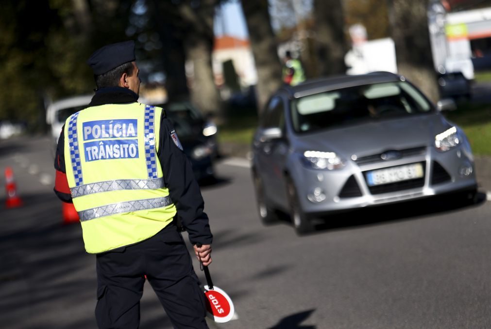 PSP detém 77 condutores alcoolizados e 40 sem carta entre sexta-feira e domingo