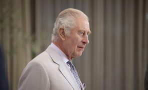 Rei Carlos III de Inglaterra apela à proteção do planeta no discurso de Natal