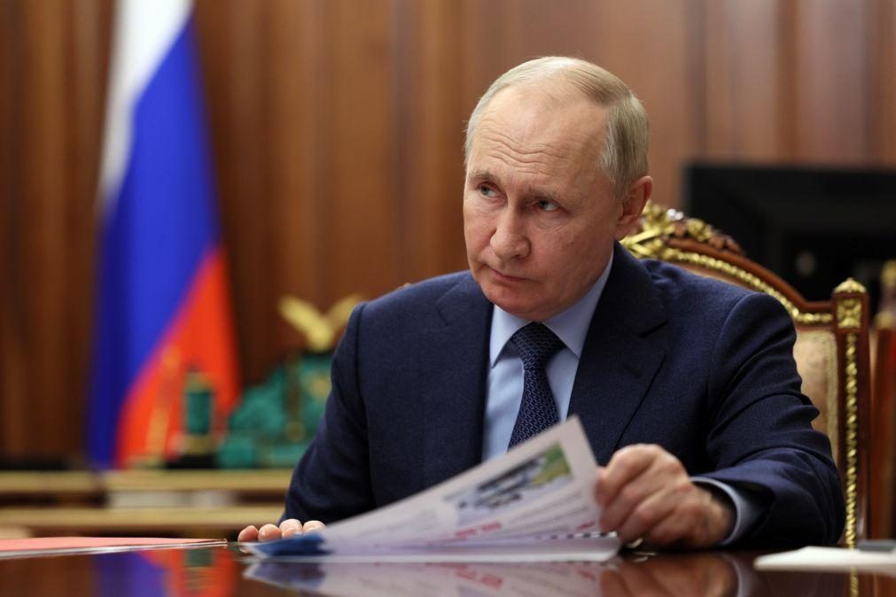 Putin envia saudações de Natal a líderes aliados e ignora ocidentais