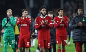 Liverpool na final da Taça da Liga após empatar com Fulham, de Marco Silva