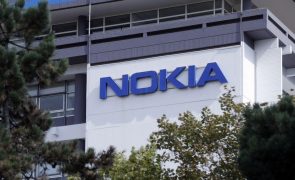 Lucro da Nokia cai 84% para 679 milhões de euros em 2023