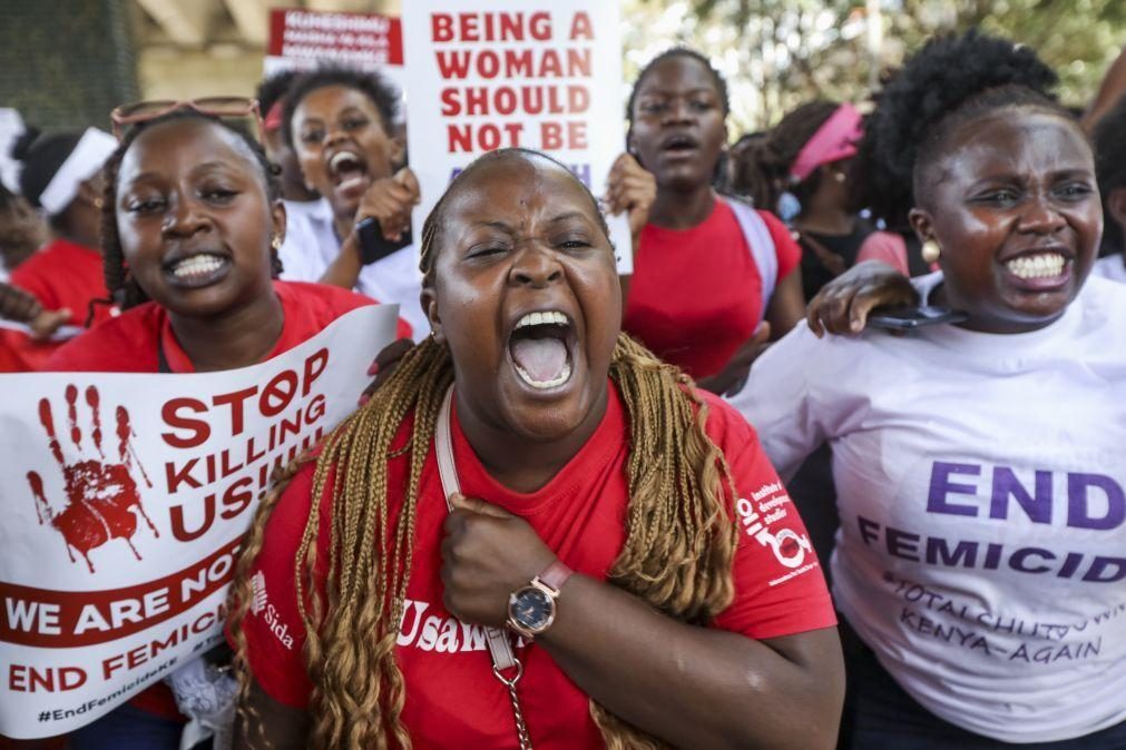 Centenas de pessoas manifestam-se em Nairóbi contra assassinatos de mulheres