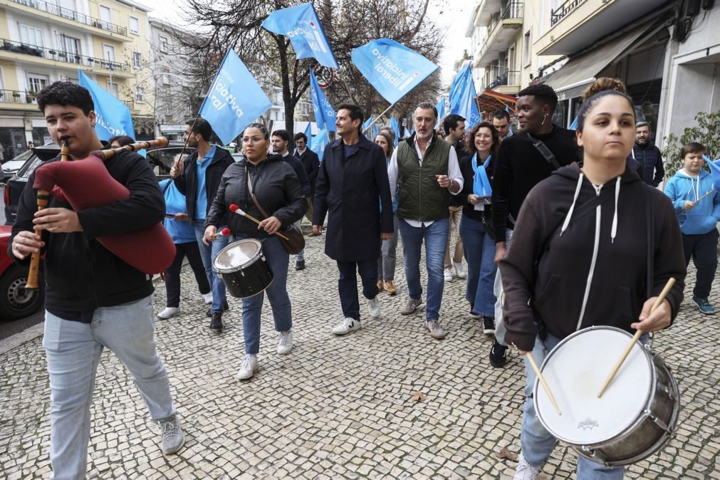 IL quer médico de família já para grávidas, idosos e crianças e salário médio líquido de 1.500 euros em 2028