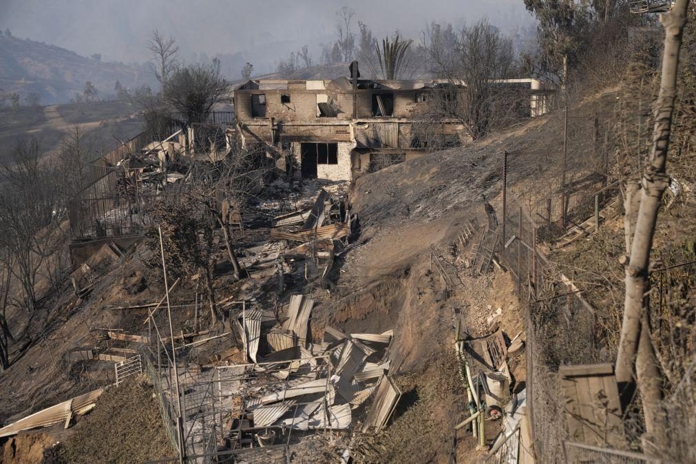 Sobe para 46 o número de mortos devido aos vários incêndios florestais no Chile