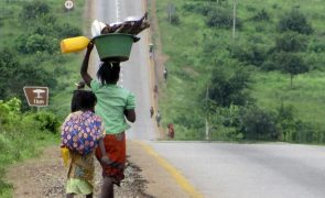 Governo de Cabo Verde constrói 206 km de estradas mas oposição critica 