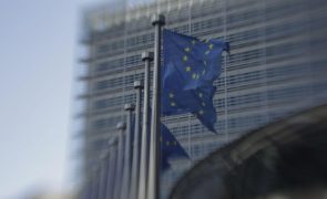 Conselho da UE decide reservar lucros dos bens russos para pagar reconstrução da Ucrânia