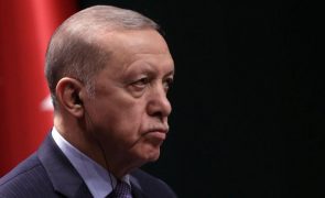 Presidente turco visita Egito pela primeira vez em 10 anos