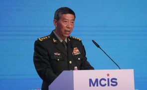 Antigo ministro da Defesa chinês afastado do órgão militar do Partido Comunista