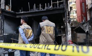Pelo menos 44 mortos e 22 feridos em incêndio no Bangladesh