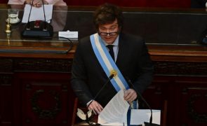 Milei convoca líderes políticos para firmarem nova ordem económica para Argentina