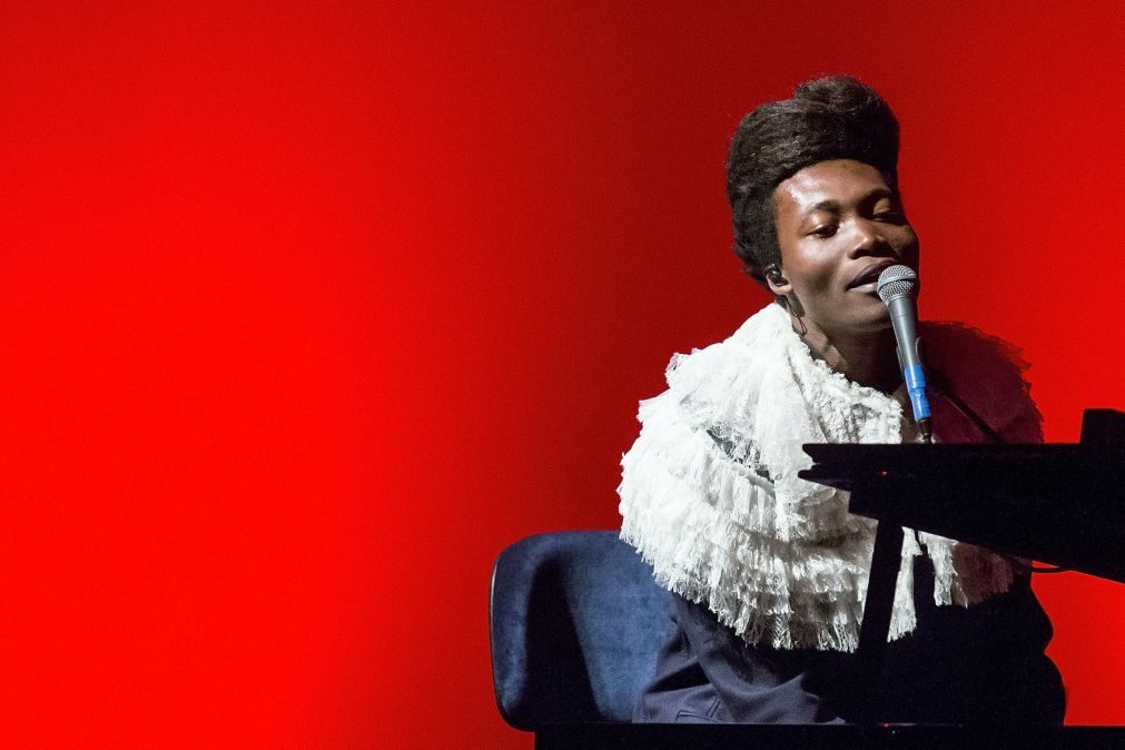 Músico Benjamin Clementine vai dar três concertos em Portugal