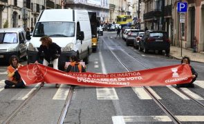 Três ativistas da Climáximo detidos após bloquearem rua em Lisboa