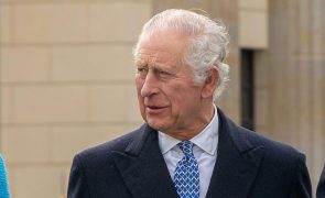 Carlos III - Reino Unido nega boatos sobre a morte do rei após alegações de TV russa