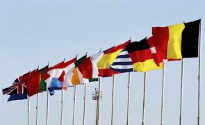Comissão Europeia propõe adesão gradual de novos países à UE