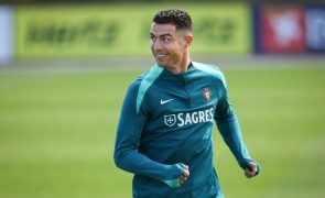 Euro2024: Selecionador esloveno aponta Portugal como favorito e elogia Ronaldo