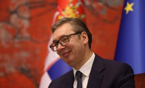 Presidente da Sérvia confia formação do novo Governo a aliado do Partido Progressista