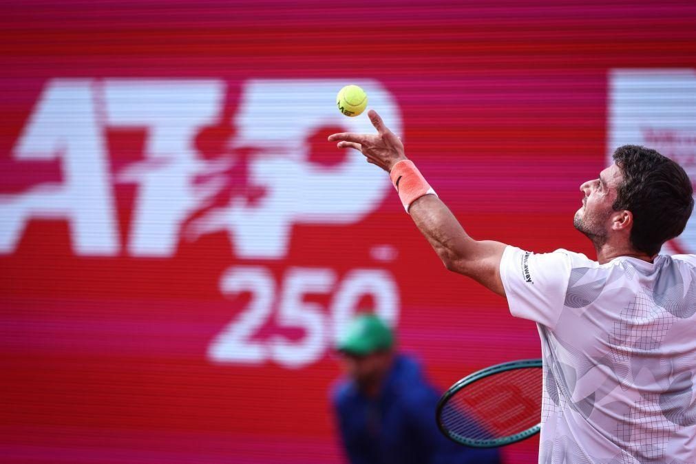 Estoril Open: Pedro Martínez vence Gasquet e está nas meias-finais