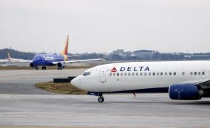 Delta Air Lines passa de prejuízo a lucro de 34,4 ME no primeiro trimestre