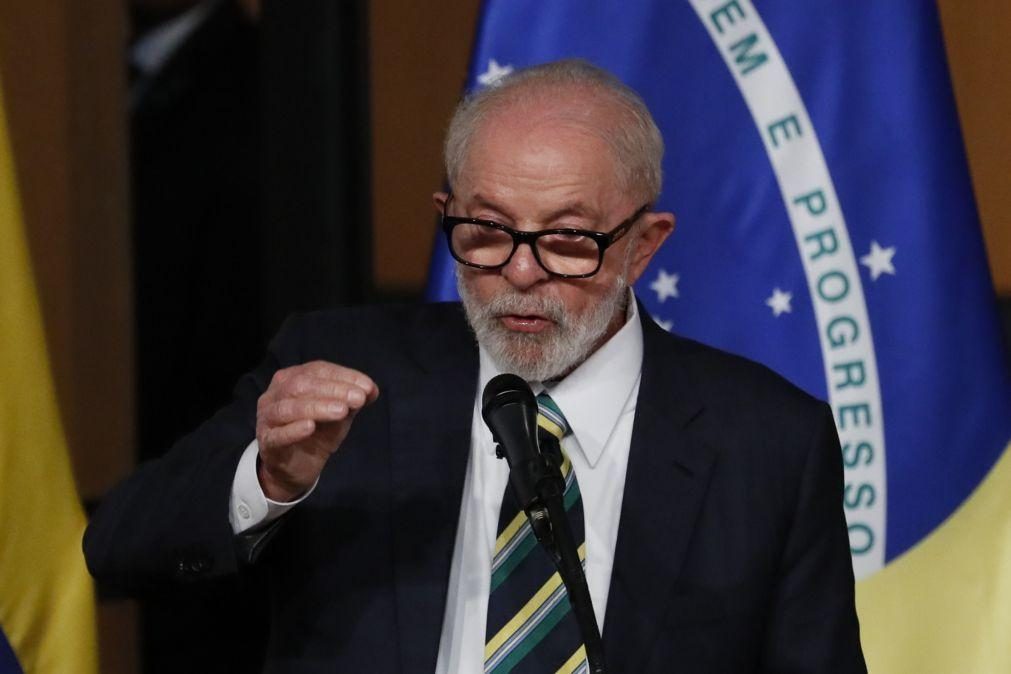 Lula da Silva oficializa demarcação de dois terriórios indígenas no Brasil