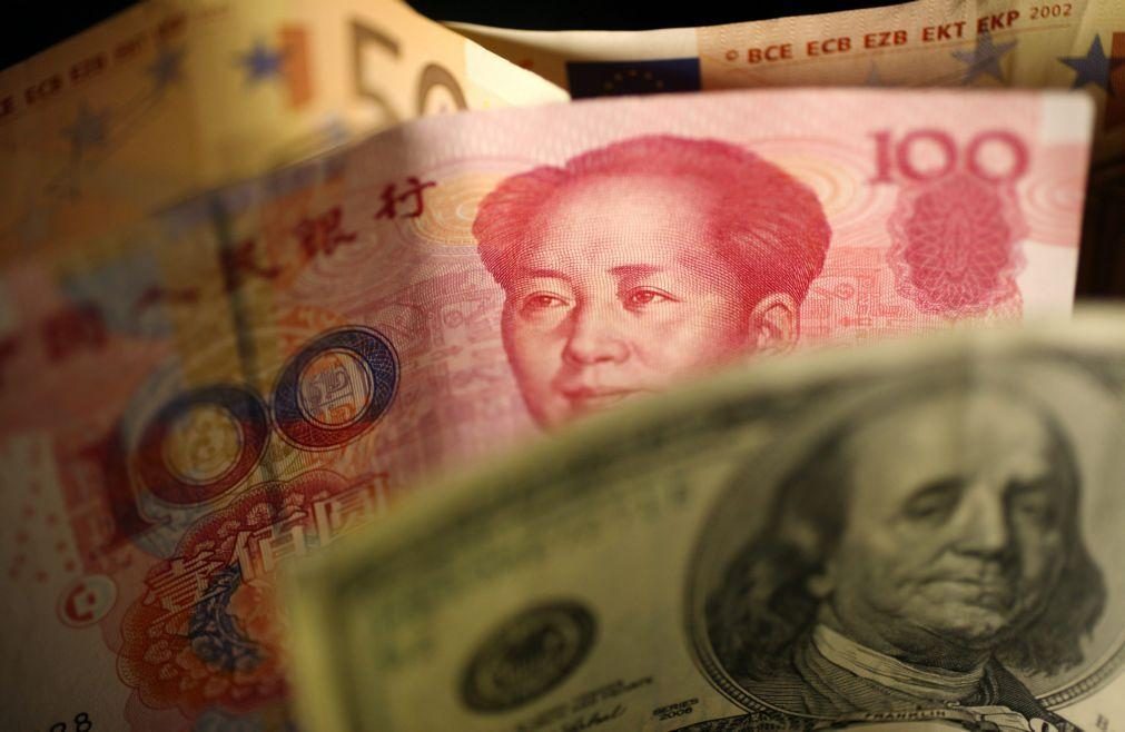 Rússia e China conseguiram dispensar o dólar nas suas trocas comerciais