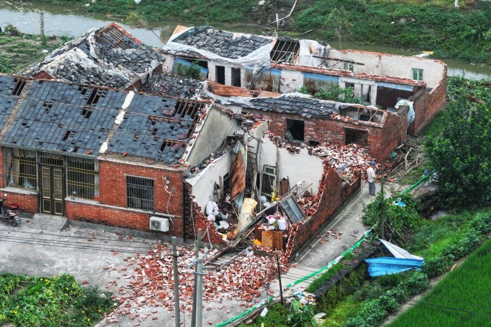 Tornado causa pelo menos cinco mortos e 33 feridos em cidade do sul da China