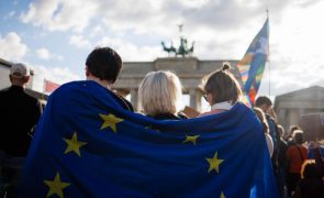 Comissão Europeia lança campanha sobre desinformação