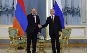 Militares russos vão continuar a garantir segurança de fronteiras arménias com Turquia e Irão