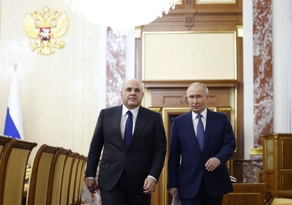 Putin reconduz Mishustin no cargo de primeiro-ministro da Rússia